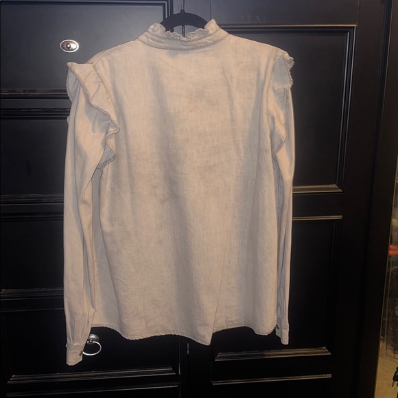 Mazik Lg Gray Ruffle Button-Down Shirt - Picture 3 of 4